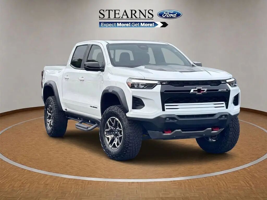 2023 Chevrolet Colorado ZR2 — photo 1 of 25