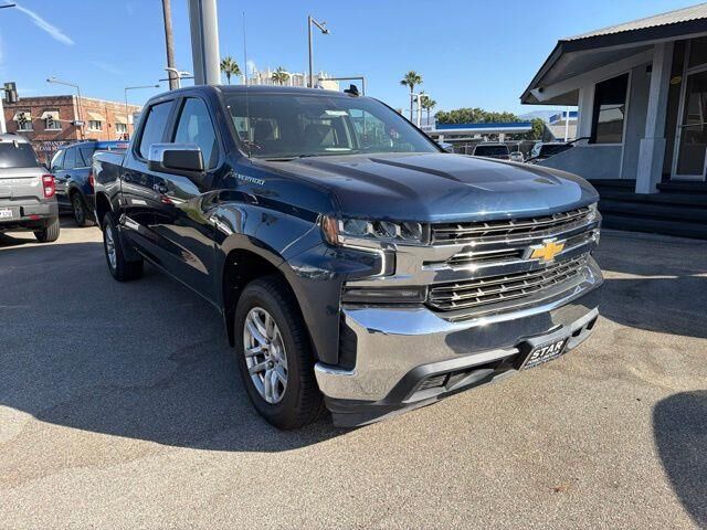 2021 Chevrolet Silverado 1500 LT — photo 1 of 13