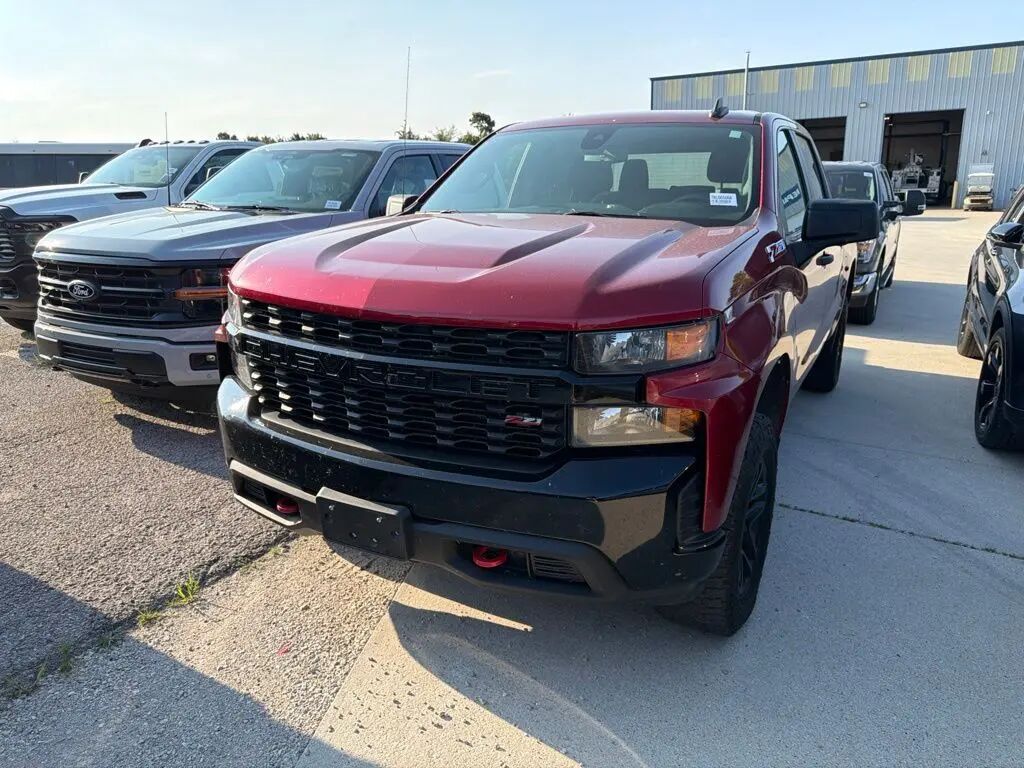 2022 Chevrolet Silverado 1500 Limited Custom Trail Boss — photo 1 of 37