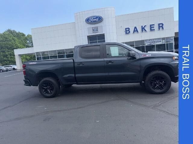 2019 Chevrolet Silverado 1500 LT Trail Boss — photo 1 of 13