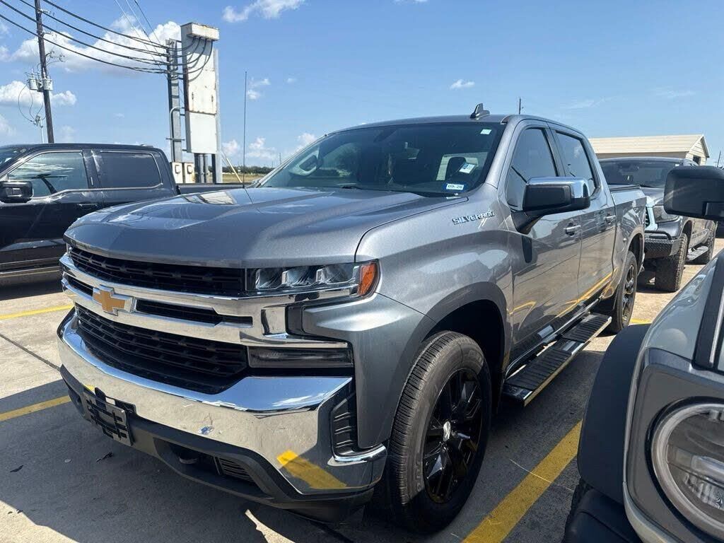 2021 Chevrolet Silverado 1500 LT — photo 1 of 1
