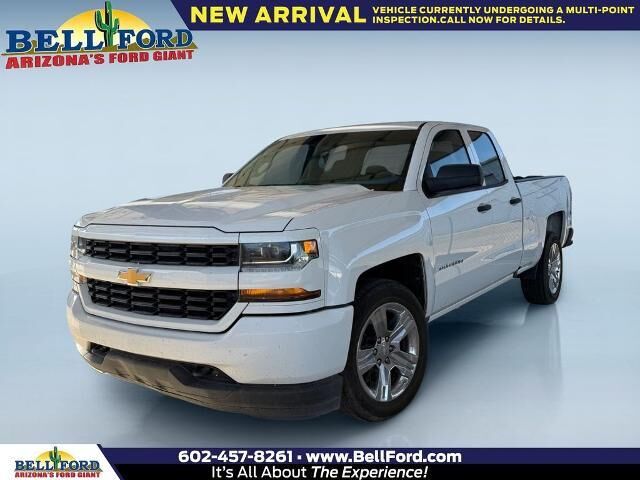 2017 Chevrolet Silverado 1500 Custom — photo 1 of 13
