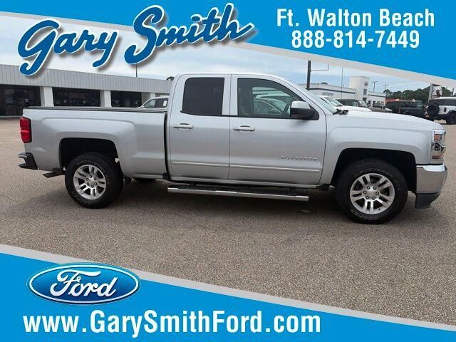 2017 Chevrolet Silverado 1500 LT — photo 1 of 26