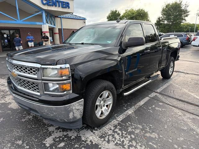 2014 Chevrolet Silverado 1500 LT — photo 1 of 10