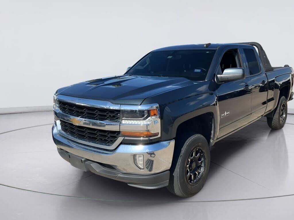 2018 Chevrolet Silverado 1500 LT — photo 1 of 1