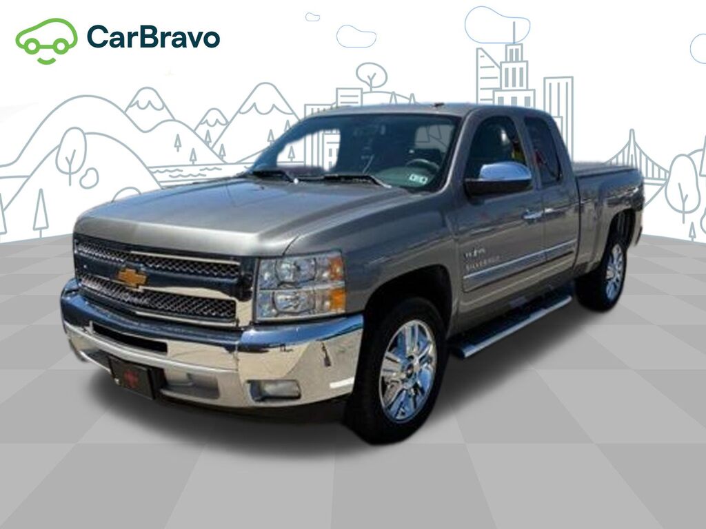 2013 Chevrolet Silverado 1500 LT — photo 1 of 7