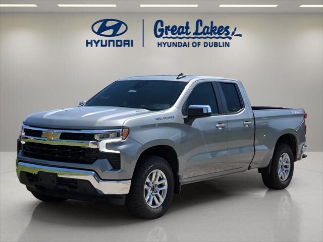 2024 Chevrolet Silverado 1500 LT — photo 1 of 13