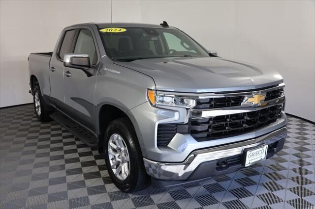 2024 Chevrolet Silverado 1500 LT — photo 1 of 13