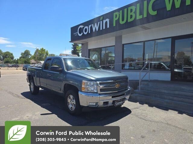 2012 Chevrolet Silverado 1500 LT — photo 1 of 26
