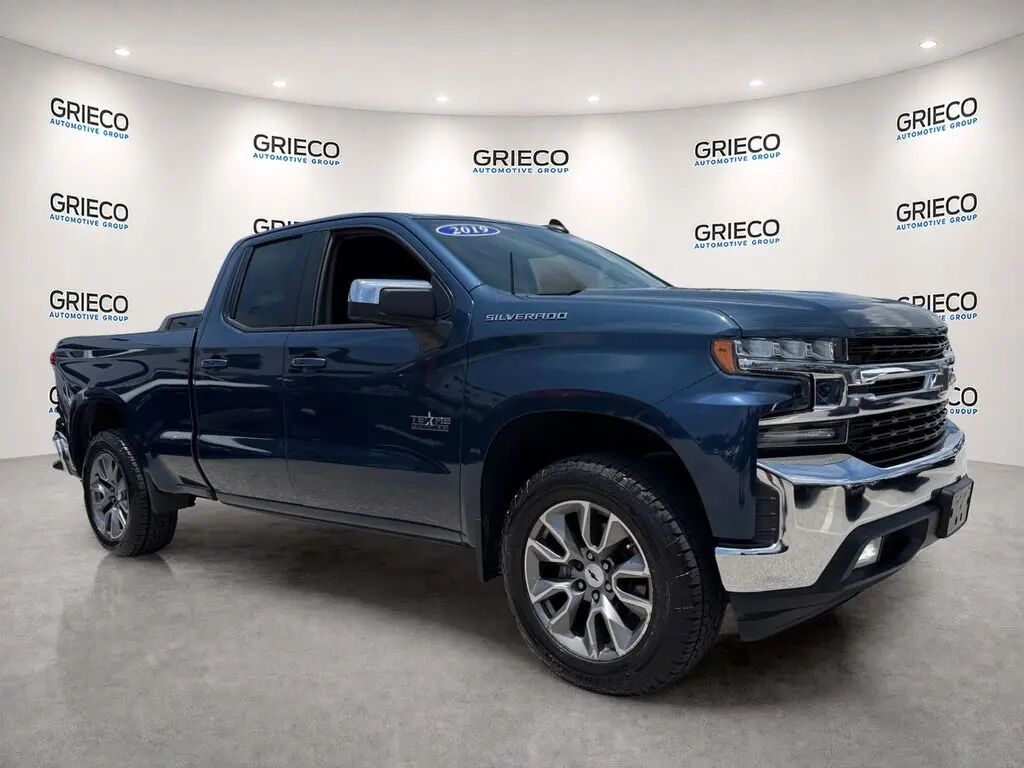2019 Chevrolet Silverado 1500 LT — photo 1 of 28