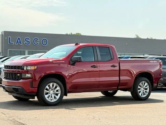 2020 Chevrolet Silverado 1500 Custom — photo 1 of 13