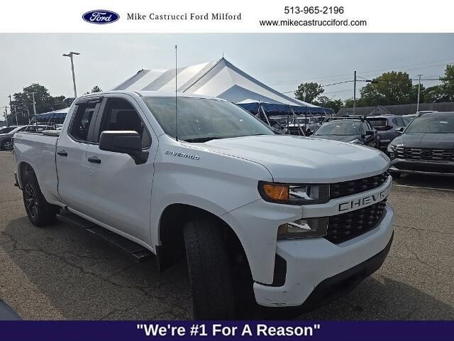 2020 Chevrolet Silverado 1500 Custom — photo 1 of 18