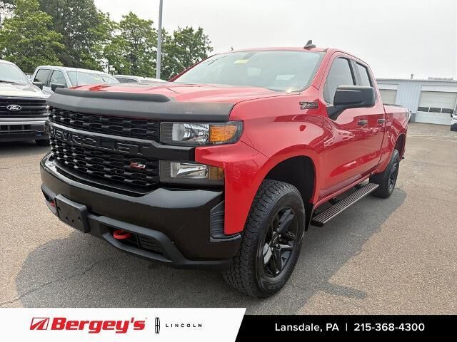 2019 Chevrolet Silverado 1500 Custom Trail Boss — photo 1 of 37