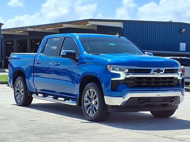 2024 Chevrolet Silverado 1500 LT — photo 1 of 26