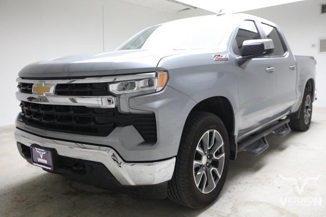 2023 Chevrolet Silverado 1500 LT — photo 1 of 13