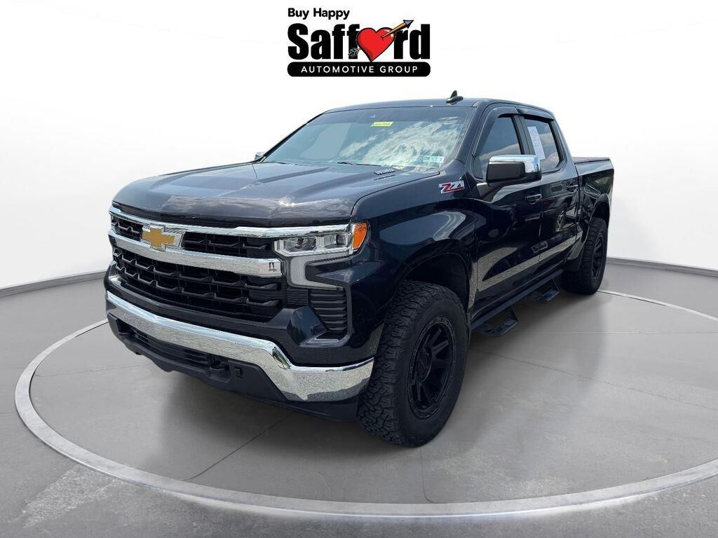 2023 Chevrolet Silverado 1500 LT — photo 1 of 12