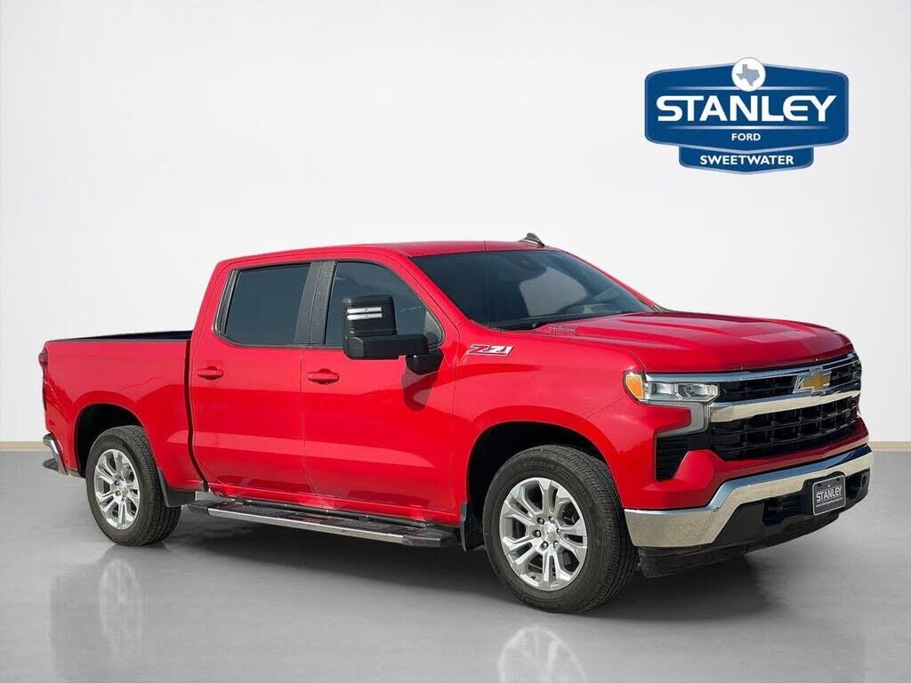 2024 Chevrolet Silverado 1500 LT — photo 1 of 2