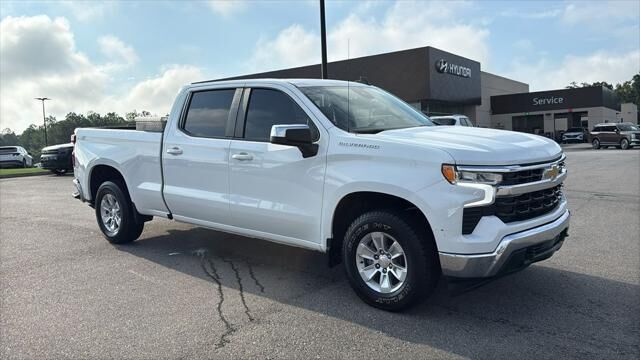 2023 Chevrolet Silverado 1500 LT — photo 1 of 26