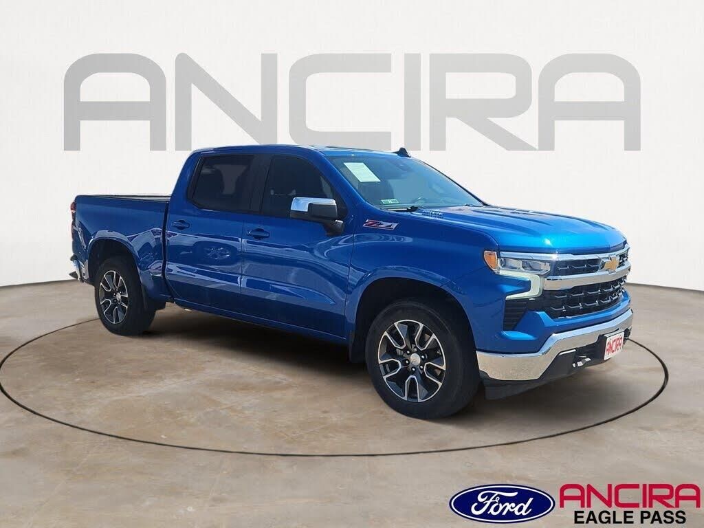 2022 Chevrolet Silverado 1500 LT — photo 1 of 1