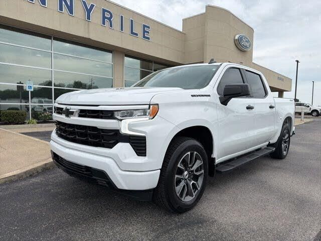 2024 Chevrolet Silverado 1500 RST — photo 1 of 1