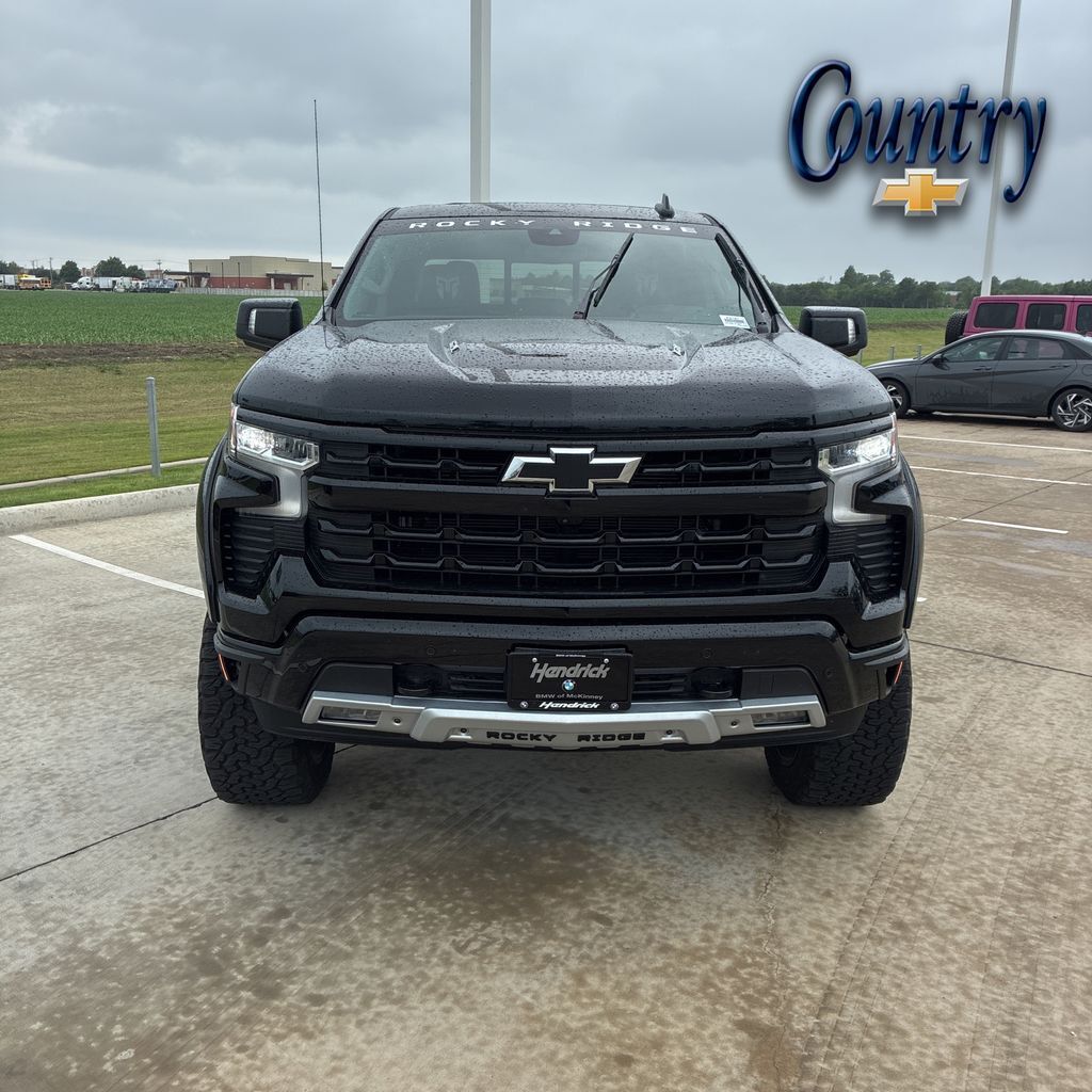 2024 Chevrolet Silverado 1500 RST — photo 1 of 13