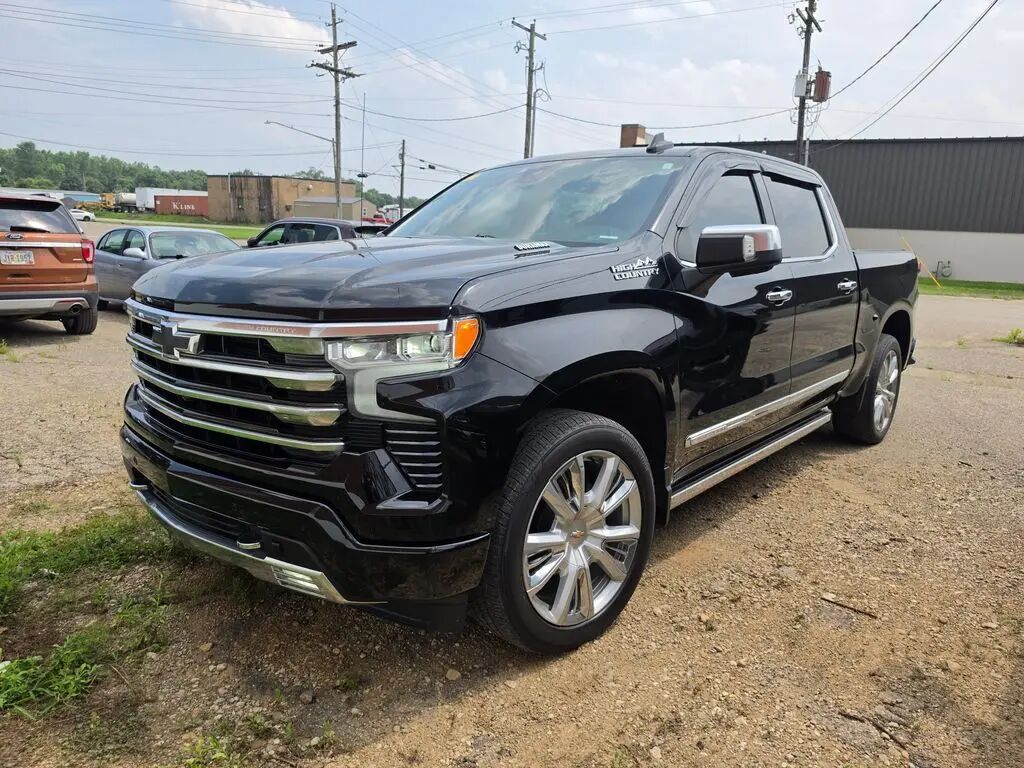 2023 Chevrolet Silverado 1500 High Country — photo 1 of 10