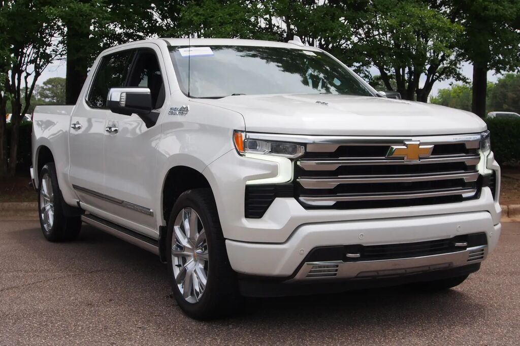 2023 Chevrolet Silverado 1500 High Country — photo 1 of 42