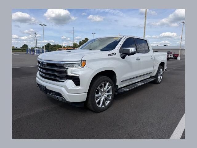 2023 Chevrolet Silverado 1500 High Country — photo 1 of 26