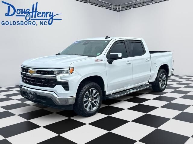 2026 Chevrolet Silverado 1500 LT — photo 1 of 26