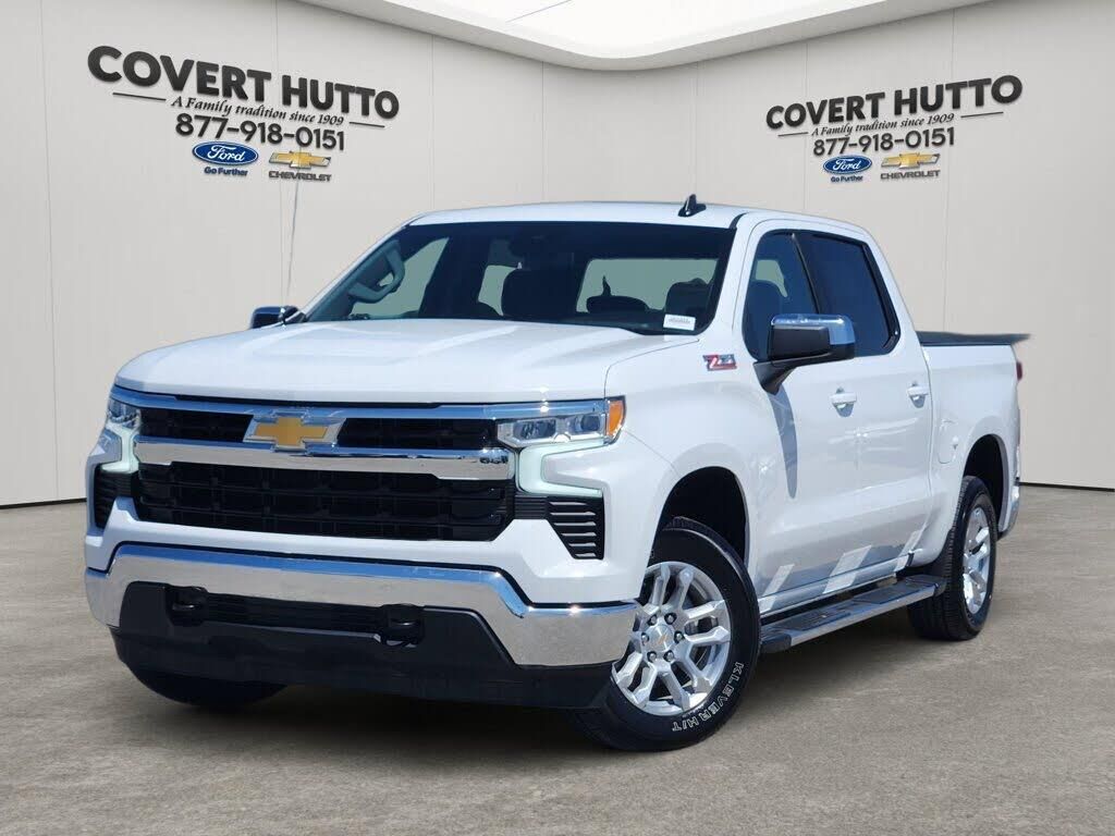 2025 Chevrolet Silverado 1500 LT — photo 1 of 14
