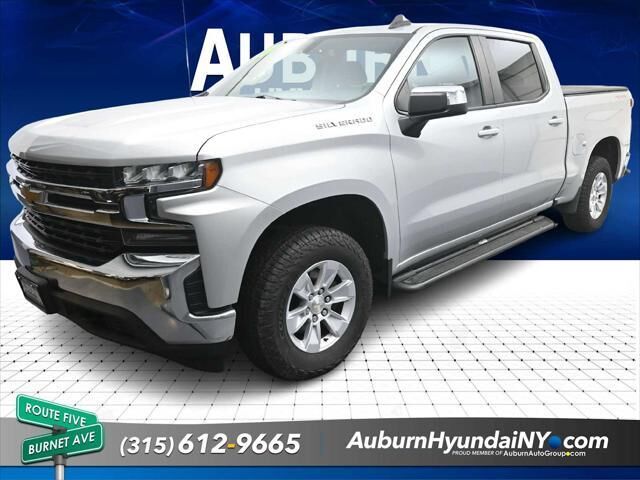 2020 Chevrolet Silverado 1500 LT — photo 1 of 13