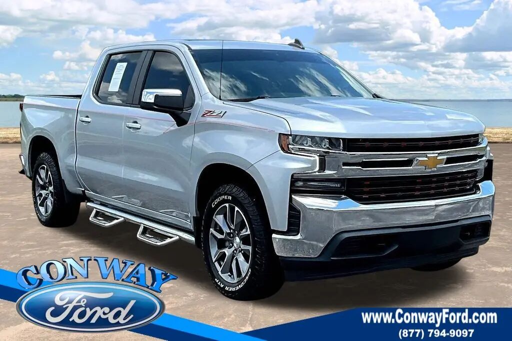 2021 Chevrolet Silverado 1500 LT — photo 1 of 12
