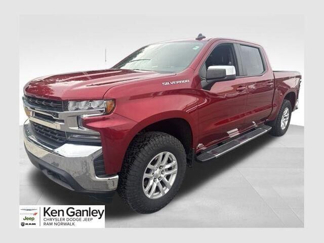 2021 Chevrolet Silverado 1500 LT — photo 1 of 21