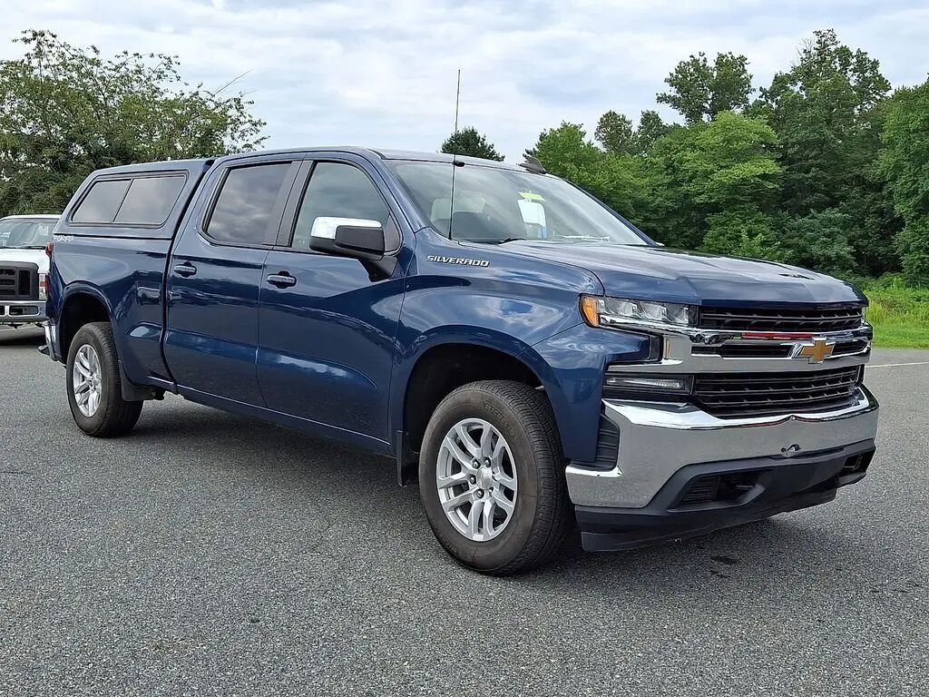 2019 Chevrolet Silverado 1500 LT — photo 1 of 14