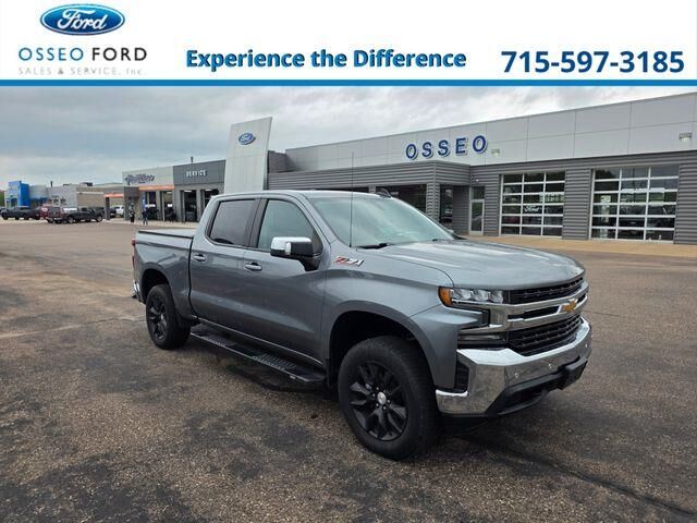 2020 Chevrolet Silverado 1500 LT — photo 1 of 26