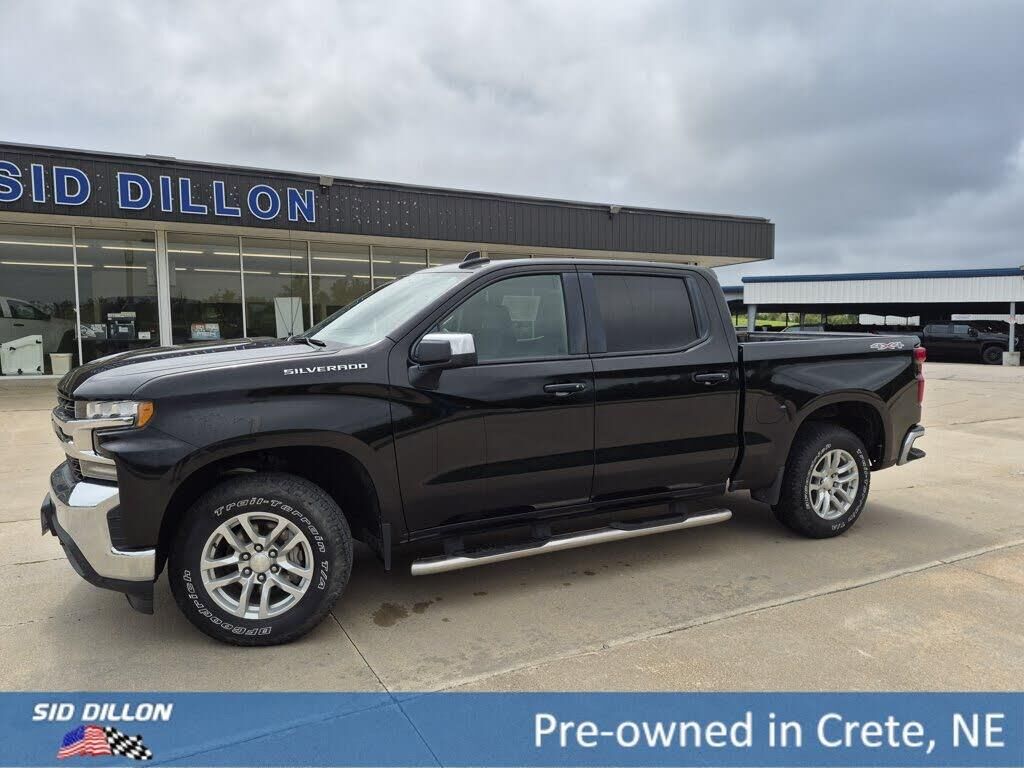 2019 Chevrolet Silverado 1500 LT — photo 1 of 1