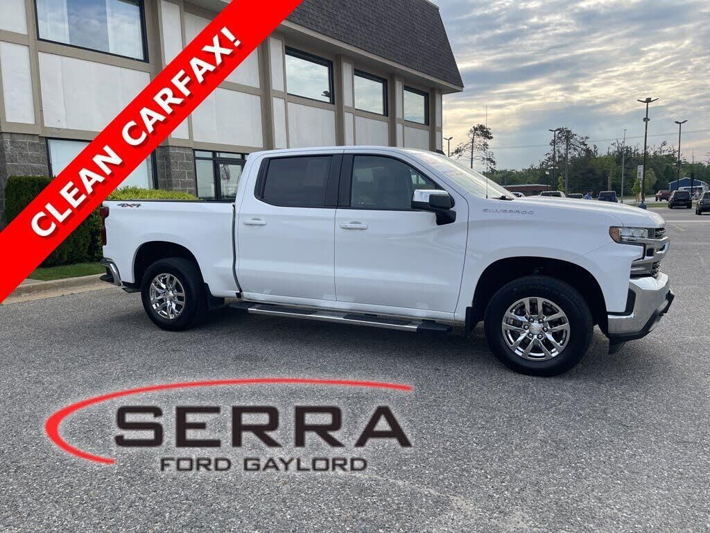 2020 Chevrolet Silverado 1500 LT — photo 1 of 1