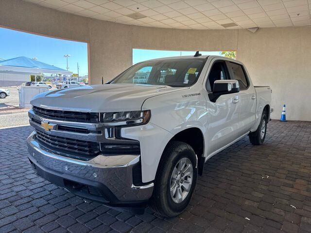 2021 Chevrolet Silverado 1500 LT — photo 1 of 28