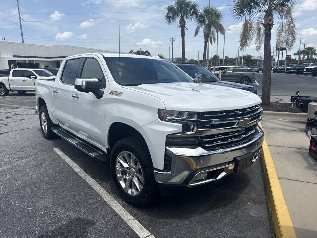 2020 Chevrolet Silverado 1500 LTZ — photo 1 of 13