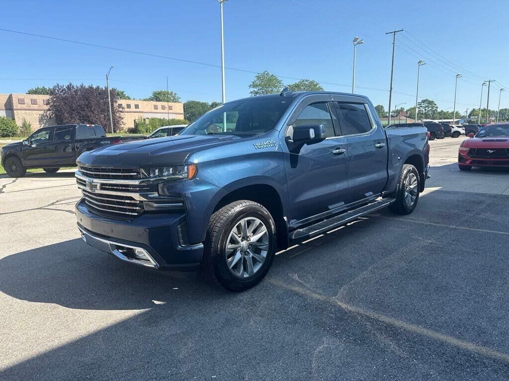 2020 Chevrolet Silverado 1500 High Country — photo 1 of 1