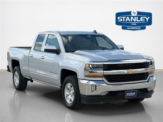 2017 Chevrolet Silverado 1500 LT — photo 1 of 13