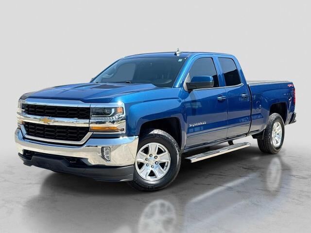 2018 Chevrolet Silverado 1500 LT — photo 1 of 26