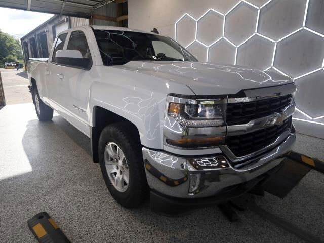 2018 Chevrolet Silverado 1500 LT — photo 1 of 13
