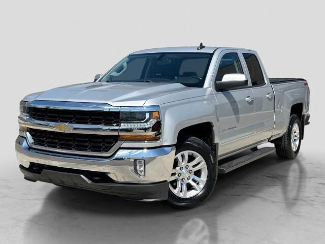 2018 Chevrolet Silverado 1500 LT — photo 1 of 26