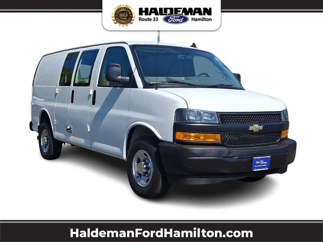 2022 Chevrolet Express 2500