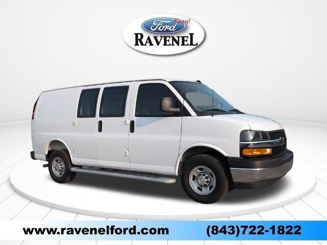 2025 Chevrolet Express 2500 — photo 1 of 26