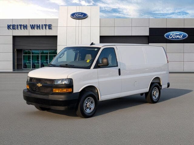 2025 Chevrolet Express 2500