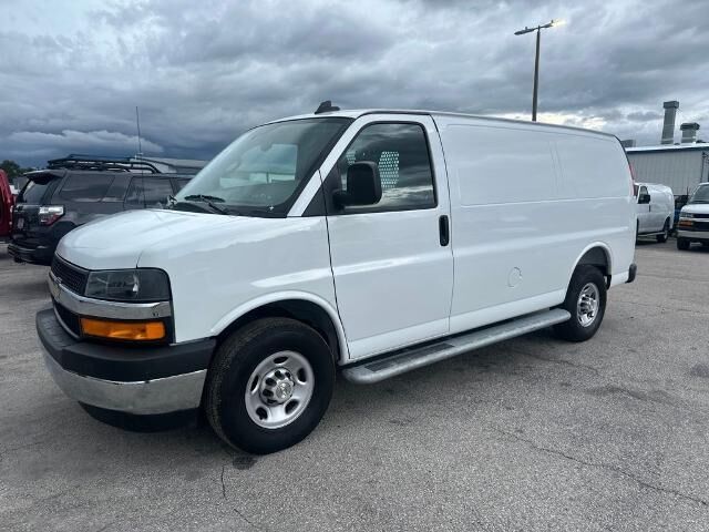 2025 Chevrolet Express 2500