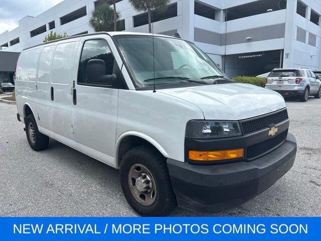 2021 Chevrolet Express 2500 — photo 1 of 1