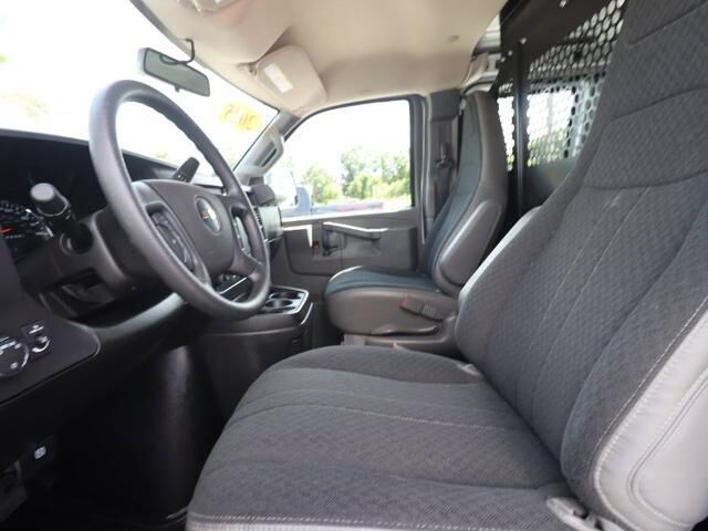2025 Chevrolet Express 2500